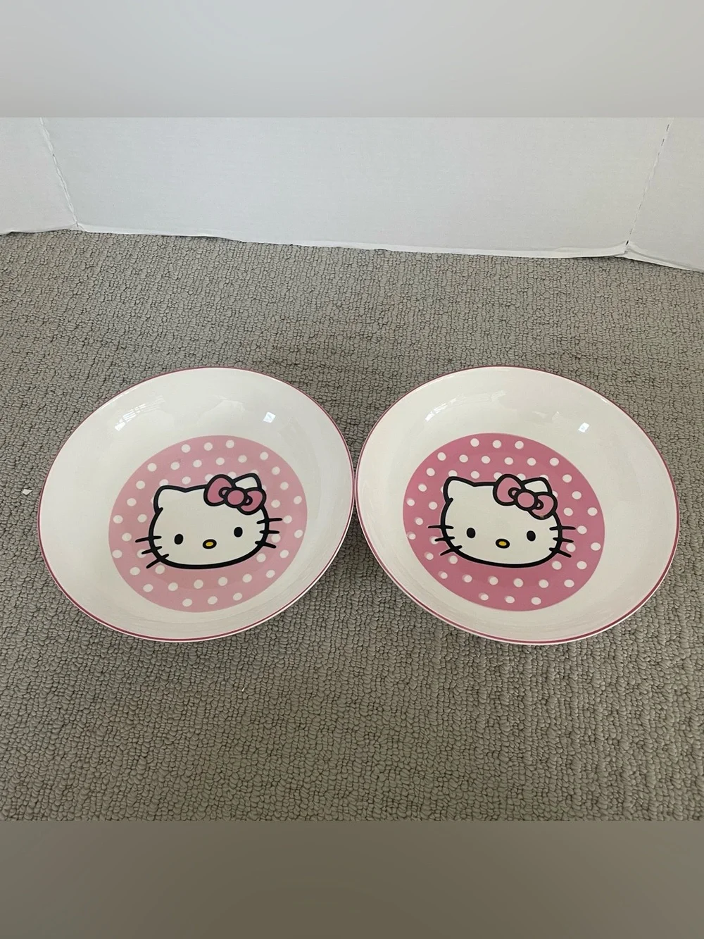 2 new hello kitty pink polka dot bowls
